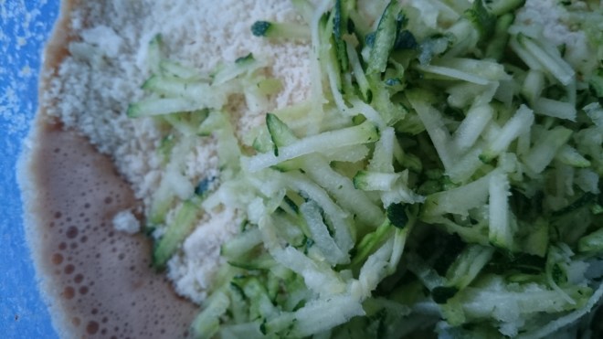 Zucchini Mandel Kuchen1